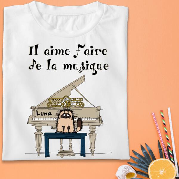 Il aime faire de la musique.. - T-shirt personnalisé